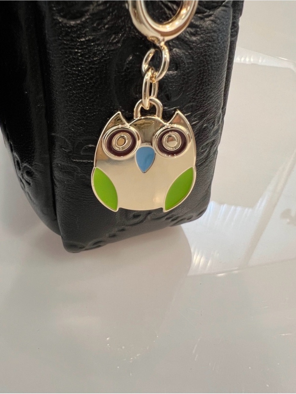Gucci Gold Owl Enamel Charm
Keychain EUC - Picture 4 of 6